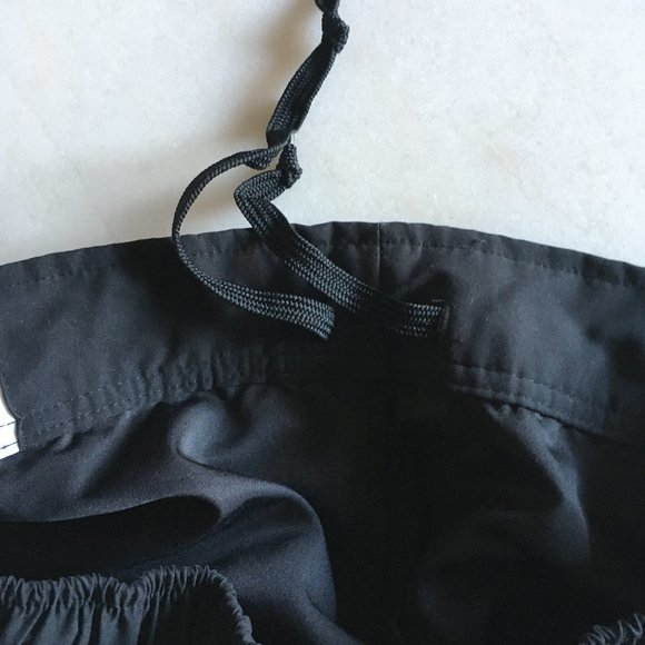 Reebok black & white athletic gym shorts with pockets, size small - Picture 5 of 5